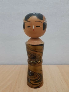 Japan Made Traditional Swirl Kokeshi (15 cm) - Bild 1 von 8