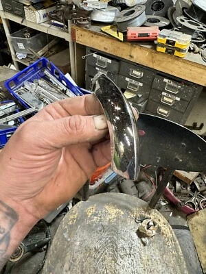 1961 1962 1963 1964 1965 Lincoln Continental One Original Quarter Peak Ridge OG - Image 1 of 4