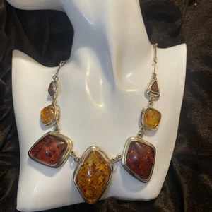 Faux Amber Gold Tone Chunky Necklace - Picture 1 of 4