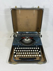 1930s Royal Blue Model P Typewriter Revised Cleaned + New Ribbon - Picture 1 of 14