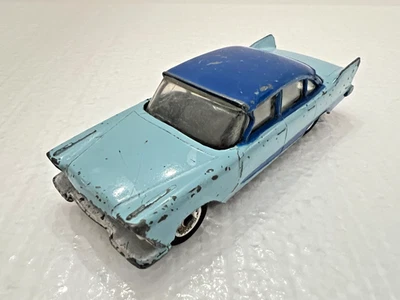 Coche vintage Dinky Toys PLYMOUTH PLAZA - 2 tonos azul Foto 1 de 4