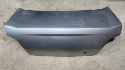 Tapa maletero Subaru Impreza WRX 2002-2007 plateada 01G PSM OEM Foto 1 de 4