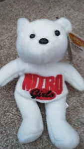 Racing Champions WCW NWO Nitros Wolves Nitro Mädchen weiß Plüsch Beanie Bär 1999 - Bild 1 von 2