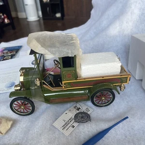 Franklin Mint 1:16 scale 2008 Christmas Truck Ford Model T Limited Edition w/Box - Picture 1 of 8