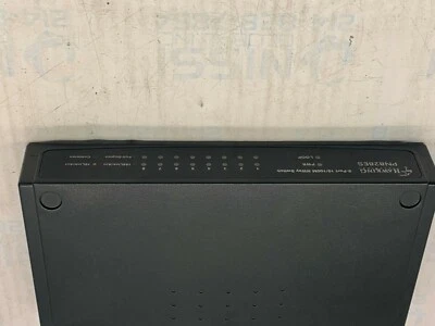 CONMUTADOR EXTERNO DE 8 PUERTOS HAWKING TECHNOLOGY DETECCIÓN AUTOMÁTICA PN828ES Foto 1 de 3