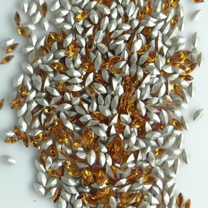 4200 4x2 T *** 50 strass Swarovski NAVETTE fond conique 4X2mm TOPAZ - Foto 1 di 4