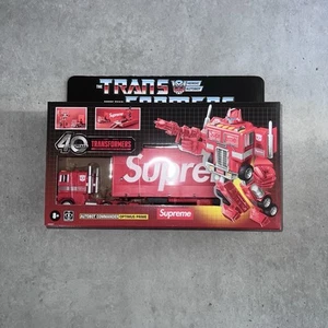 Supreme Transformer SS25 Week 8 Optimus Prime Figure. IN HAND - Imagen 1 de 9