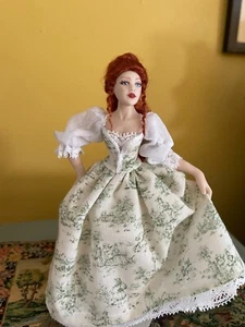 Beautiful artisan miniature dollhouse Georgian lady doll - Picture 1 of 17