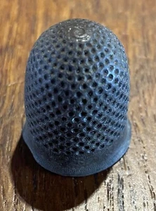 TRÈS JOLI DÉ À COUDRE ANCIEN   (1026) - Imagen 1 de 4