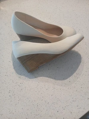 Elegante tacón de cuña para mujer Seychelles talla 7,5 Foto 1 de 4