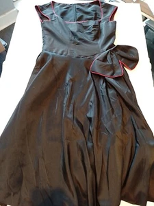 Damen Kleid Markenlos Größe 14 Ärmellos Eckiger Ausschnitt Schwarz 17160 - Bild 1 von 16
