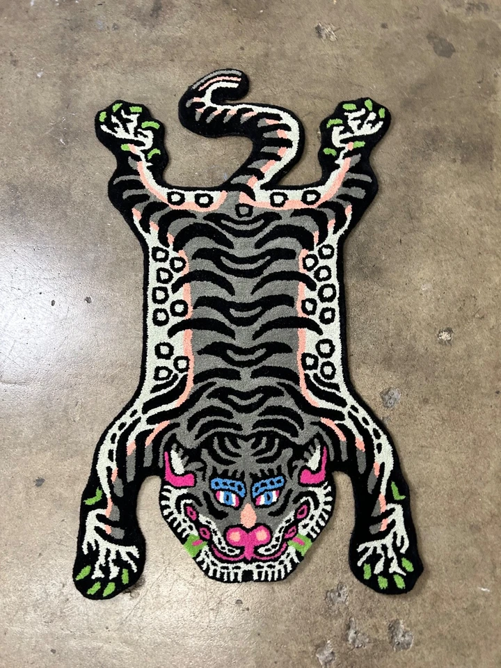 Tibetan Tiger Rug - Black - 3x5 FEET - Hand Tuffed 100% Wool  - Image 1 of 4