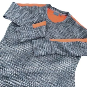 Pullover Acolchado Athleta Talla Mediana Paisaje de Nieve Gris Naranja Tinte Espacial Atlético - Imagen 1 de 10