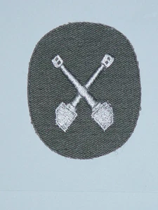 Insignia de carrera de servicio MdI grupo de combate - servicio técnico de armas - - Imagen 1 de 1