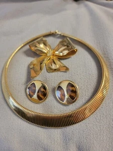 Monet VTG GoldTone Omega snake Chain Choker Necklace Graduated & Brooch /Earring - Picture 1 of 10