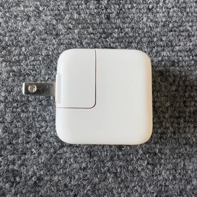 Genuine Apple A1357 10W USB Power Adapter Wall Charger For iPhone, iPod or iPad - Image 1 of 4