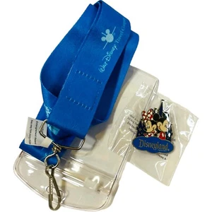 Disneyland Resort Blue Lanyard Pass Holder With Mickey & Minnie Pin NEW - Picture 1 of 4
