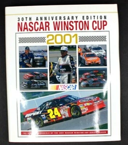 2001 Winston Cup Series NASCAR Racing Year Book Jeff Gordon Cup Champion - Bild 1 von 4