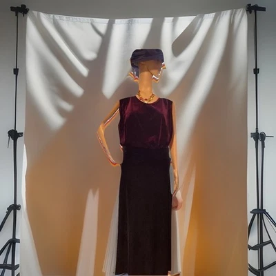 Liz Claiborne M  (fits 16 size)Elasticated Waist Smart Black Velvet Feel Skirt - Image 1 of 4