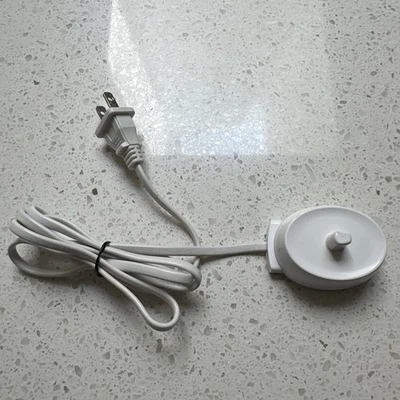 Braun Oral-B Tipo 3757 Cepillo de Dientes Eléctrico Base Cargador de Goteo Blanco EE. UU. Foto 1 de 3