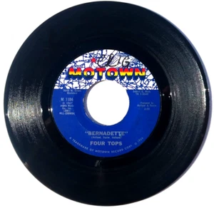 FOUR TOPS - Bernadette / I Got A Feeling - Vinyl 45rpm 1966 Motown M-1104 Soul - Picture 1 of 4
