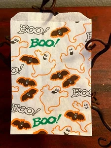 Vintage NOS Halloween Paper Candy Treat Bag Decoration- Boo Bats and Ghosts - Picture 1 of 3