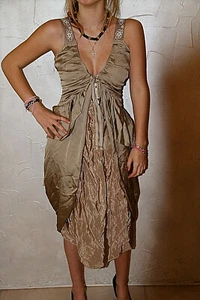 adorable robe beige or en soie viscose HIGH USE taille 36/38 fr USA 27  NEUVE  - Picture 1 of 7