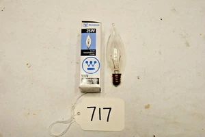 NEW Westinghouse 03674 130V 25 Watt Candelabra Base Flame Tip Clear Bulb (717) - Picture 1 of 3