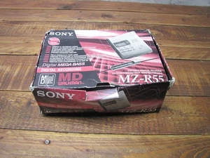 Sony Minidisc MZ-R55 Walkman Portable Minidisc Recorder/Player + Discs BOXED - Picture 1 of 5