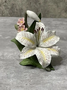 Hamilton Collection Flower Figurine “Lily” Legendary Flowers of the Orient 1986 - Picture 1 of 7
