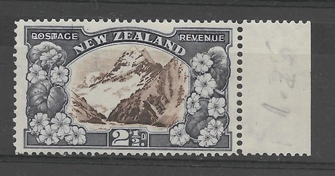 1935-42 Pictorial 2½d  SG 581b perf 14  U/M with damaged value tablet Cover