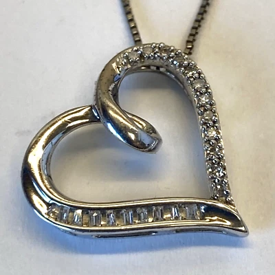 Kay Jewelers Sterling Silver Diamond Heart Pendant Necklace 18" Box Chain GIFT Foto 1 de 4