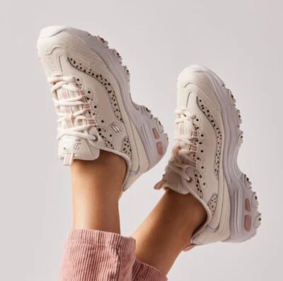 Zapatilla deportiva Skechers D'Lites Wildcats rosa blanco roto para mujer talla 8,5 Foto 1 de 4