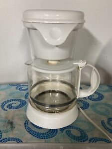 Proctor Silex 12 cup Coffee Maker in white Model 46801 Series A2420Z￼