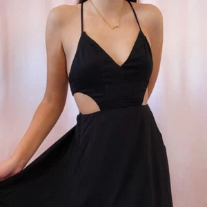 Urban Outfitters Black Cutout Skater Midi Short Dress NWT Women’s Medium - Picture 1 of 12