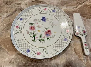 VINTAGE LORD & TAYLOR PORCELAIN CAKE SERVING SET (CAKE PLATE WITH SERVER) - Picture 1 of 11