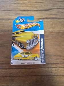 Chevy Fleetline 2012 Hot Wheels 47 cabina de taxi amarillo #139 HW City - tarjeta defectuosa - Imagen 1 de 2