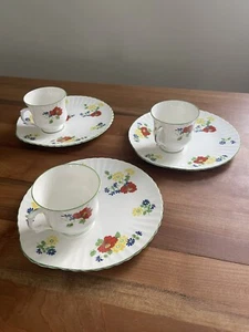 3er Set Crown Staffordshire "English Garden" Bone China 8" Snack Teller Tassen - Bild 1 von 9