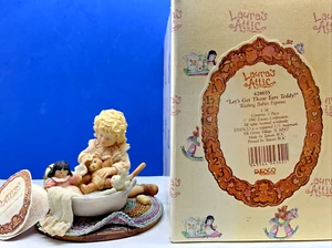 1990 Enesco Laura's Dachboden "Let's Get Those Ears Teddy!" Figur von Karen Hahn - Bild 1 von 7