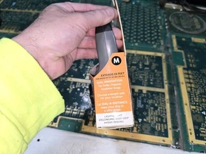 ThunderWorks~MED- Dial-A-Distancia correa retráctil para perro con freno automático se extiende 15' - Imagen 1 de 12