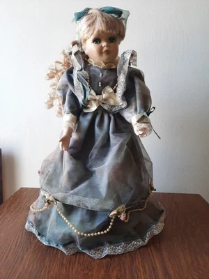 POUPEE ANCIENNE AUTOMATE MUSICALE - Photo 1/4