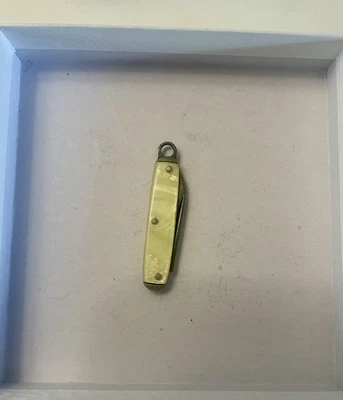 Miniature Antique Pocket Knife Mother of Pearl  Single  Blade Circa 1910 - Image 1 of 4
