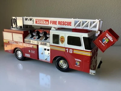 Tonka Fire Rescue Radder Truck 2000 Hasbro Battery Operated Toy, Untested - Image 1 of 4