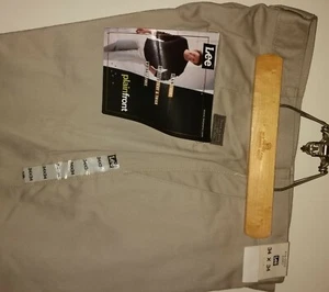 PANTALONE KAKI LEE 34X34 TINTA UNITA DAVANTI RILASSATO SEDUTA E COSCIA ANTIRUGHE 100% COTONE - Foto 1 di 4