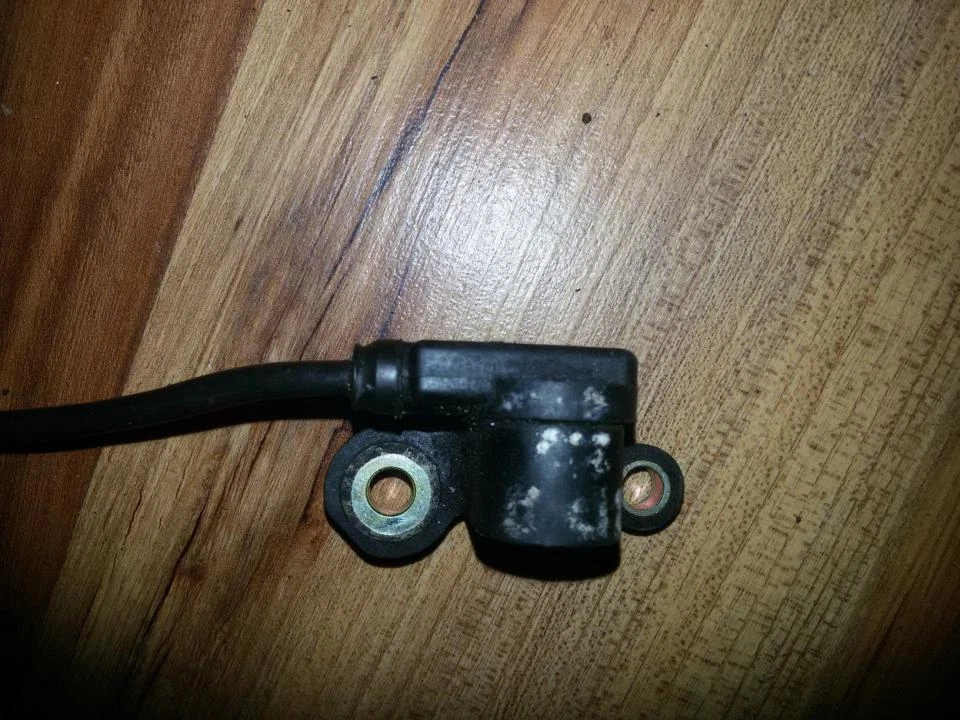 Sensor de posición del cigüeñal Mazda 626 1999 j5t151, #39745-19 Foto 1 de 1