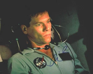 Kevin Bacon Autograph Signed Photo - Apollo 13 - Picture 1 of 2