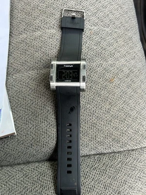 Reloj de Cuarzo Freestyle Dogfish Negro Rectángulo Batería Nueva Foto 1 de 4