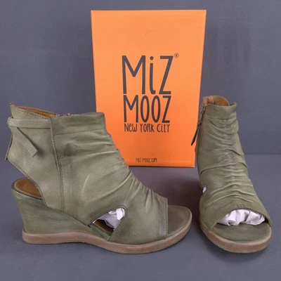 Miz Mooz Womens Wedge Sandal Becca Eu 37 US 6 - 6.5 Olive Peep Toe Side Zip - Image 1 of 4