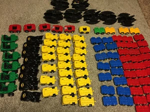 lego duplo car base 2X6 red yellow green vintage spider hospital - Picture 1 of 25