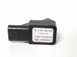 Mercedes Benz Gl-Klasse X166 2014 Drucksensor A0071530528 - Bild 1 von 3